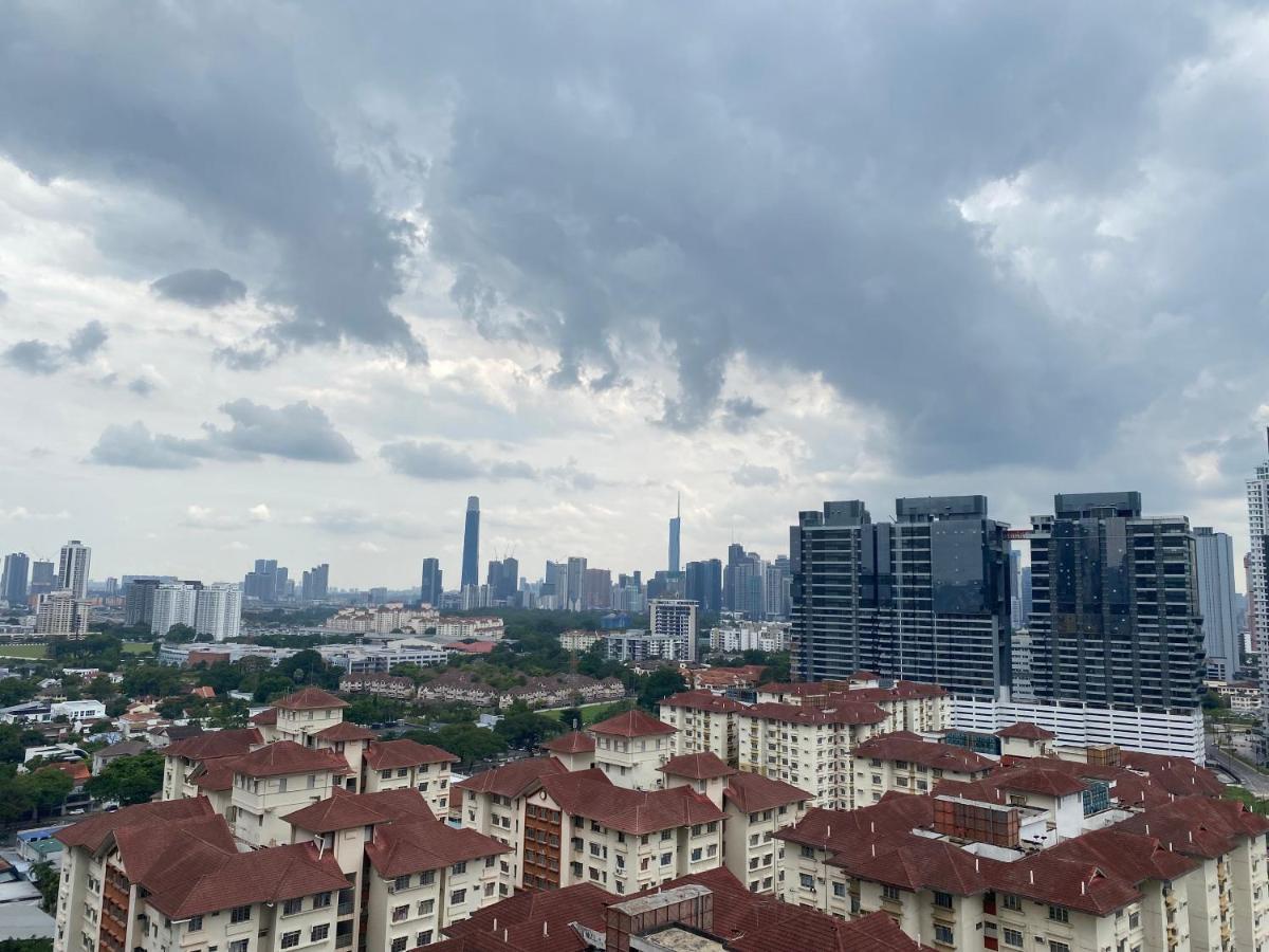 Reizz Residence By Leo Suites Kuala Lumpur Dış mekan fotoğraf